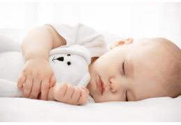 7 tipů, které vašemu miminku pomohou ke kvalitnímu spánku